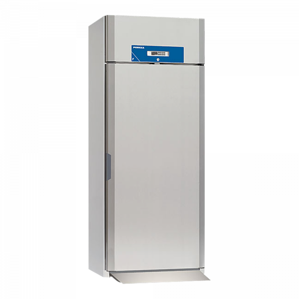 Future-RIF-960-roll-in-freezer-cabinet.jpg